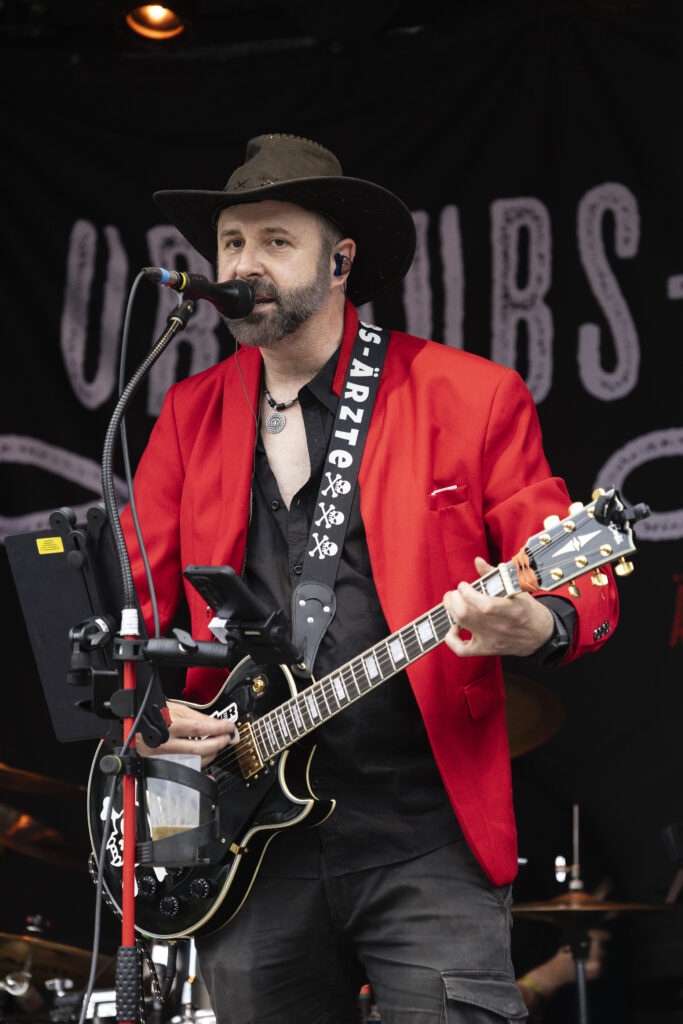 Urlaubs-Ärzte - Colt Cattivo Ja so muss ein Cowboy sein